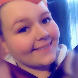 Meet your Posher, Dennadenna